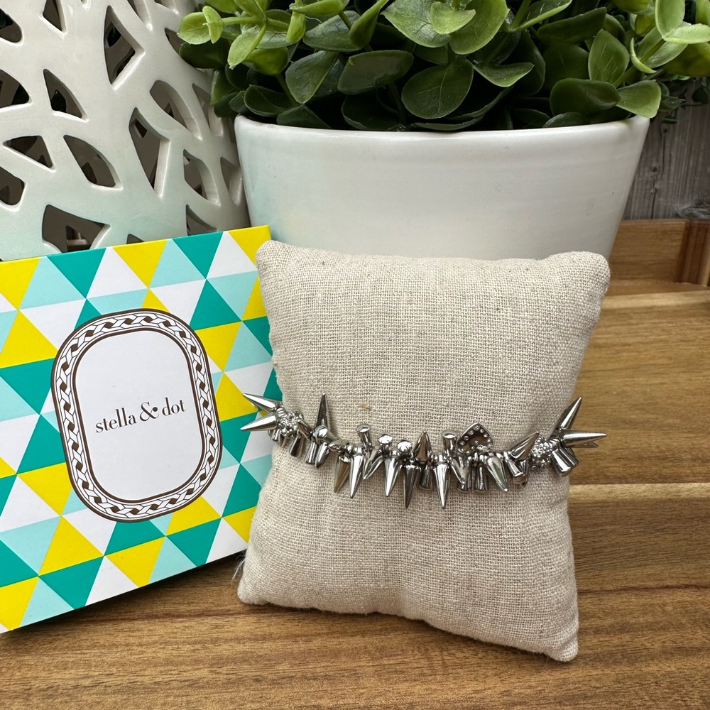 Stella & Dot Renegade Stretch Bracelet - Silver